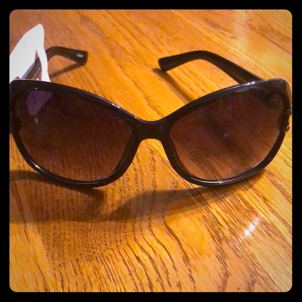 NWT Ann Taylor factory black sunglasses